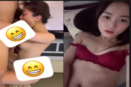 Clip nóng cô gái xinh đẹp như mộng cũng thích yêu đương